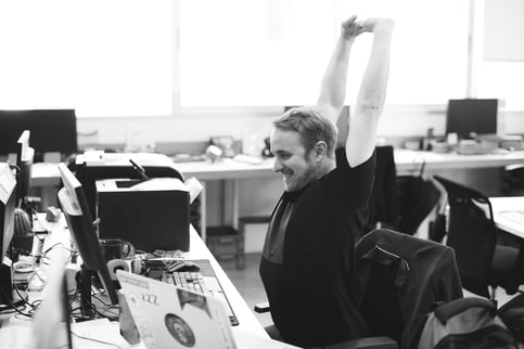 Avoid Text Neck By Doing These 6 Things